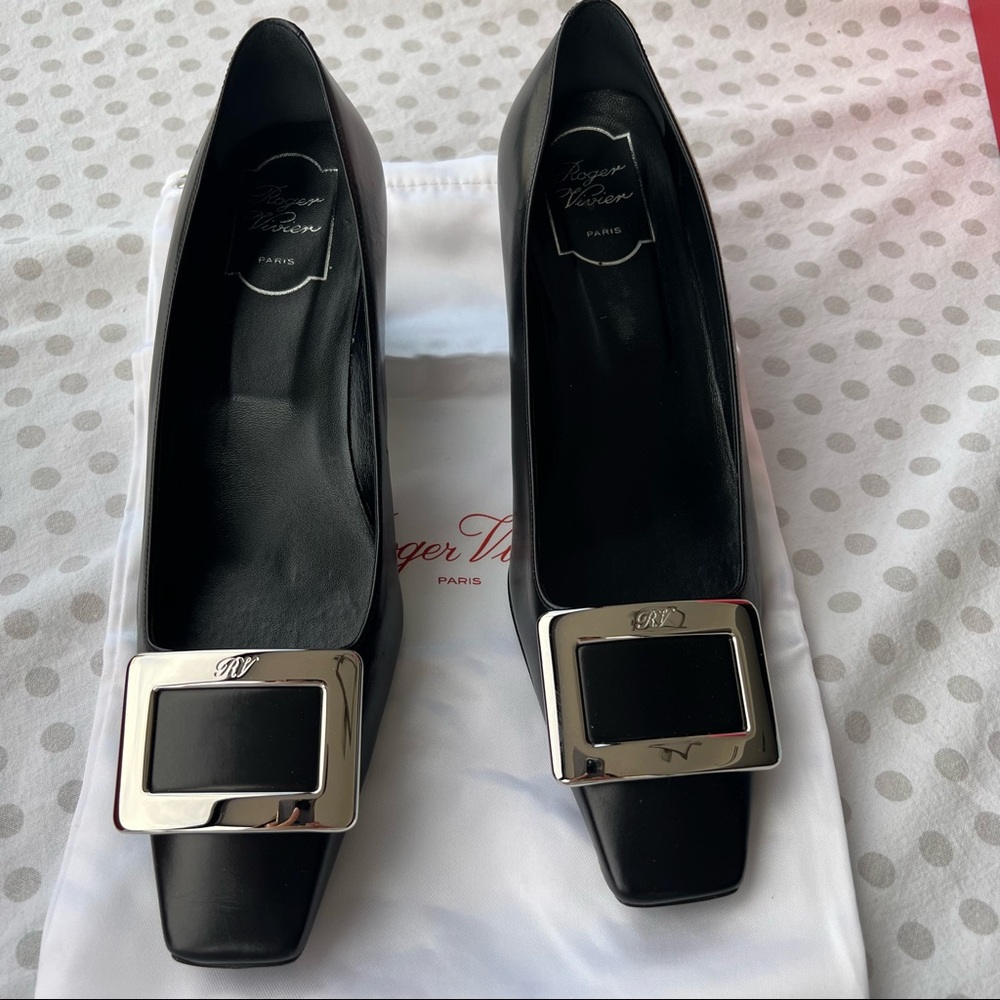 Roger Vivier Decolette Belle 39.5 black